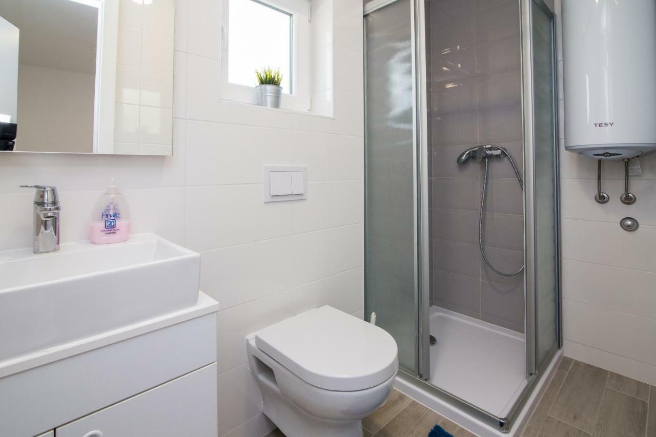 ביוגראד נה מורו Luxury Mobile Homes Liza2 מראה חיצוני תמונה